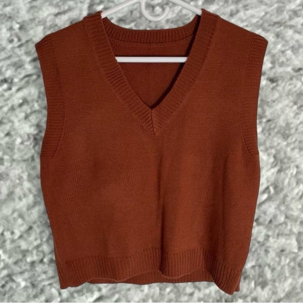 SHEIN Burnt Orange V‑Neck Knit Sweater Vest